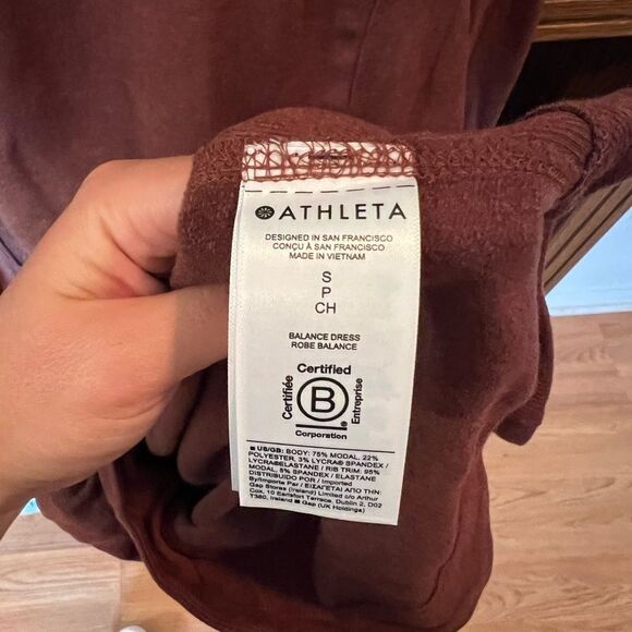 ATHLETA BALANCE DRESS - Picture 2 of 5